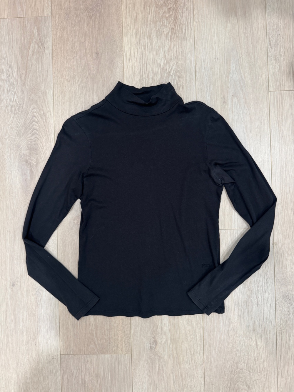 Frame Black Long-Sleeve Turtleneck Top